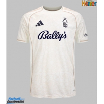 Nottingham Forest Douglas Luiz #12 Bortedrakt 2025-26 Kortermet